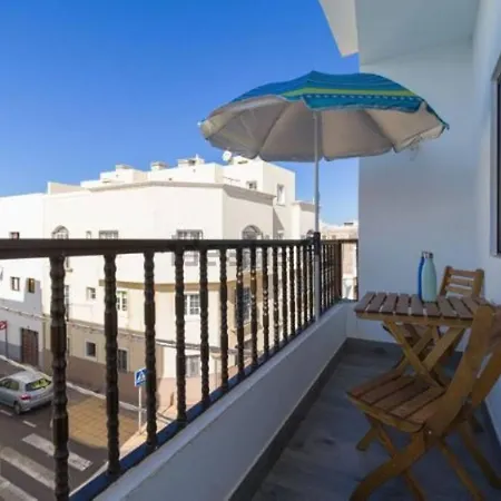 Beautiful Newly Renovated 3 Bedroom Διαμέρισμα Arrecife (Lanzarote)