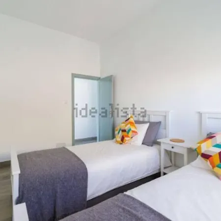 Beautiful Newly Renovated 3 Bedroom شقة أرّاثيفي